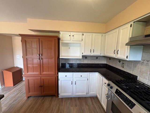 W354N5766 Lisbon ROAD, Oconomowoc, WI 53066