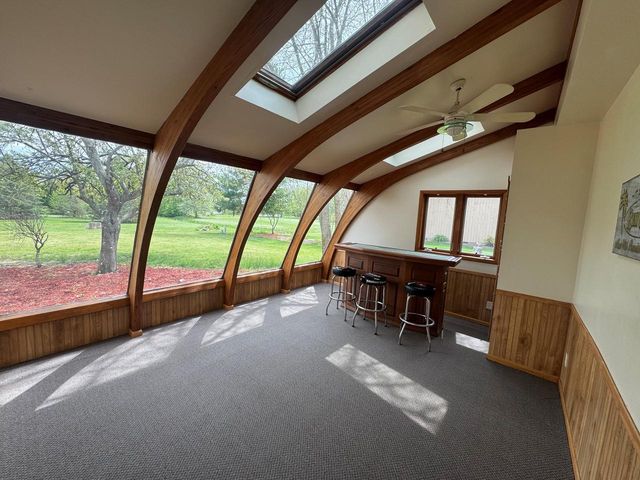 W354N5766 Lisbon ROAD, Oconomowoc, WI 53066