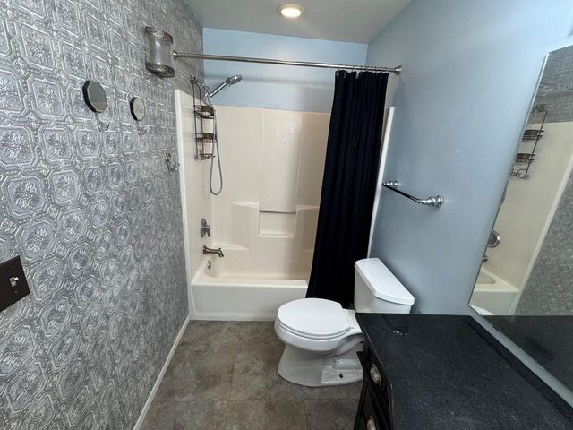 W354N5766 Lisbon ROAD, Oconomowoc, WI 53066