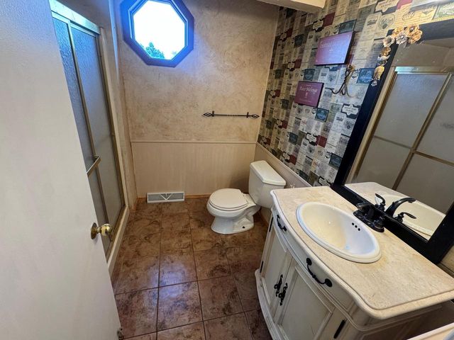 W354N5766 Lisbon ROAD, Oconomowoc, WI 53066
