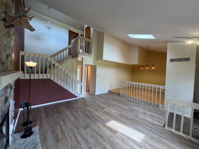 W354N5766 Lisbon ROAD, Oconomowoc, WI 53066