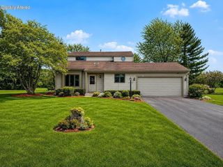 W354N5766 Lisbon ROAD, Oconomowoc, WI 53066