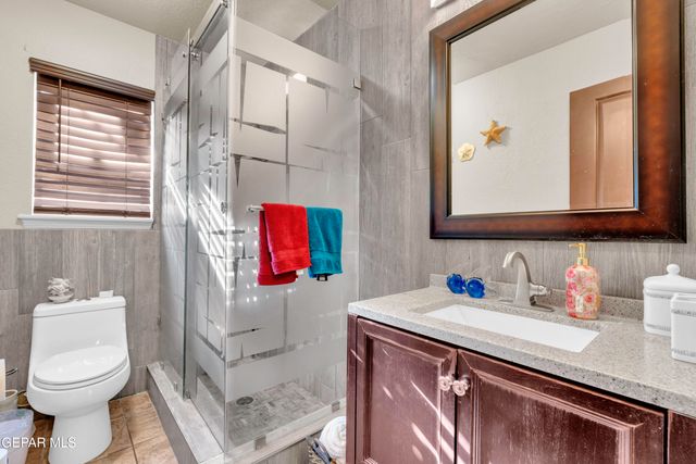 2104 PORTLAND Avenue, El Paso, TX 79930