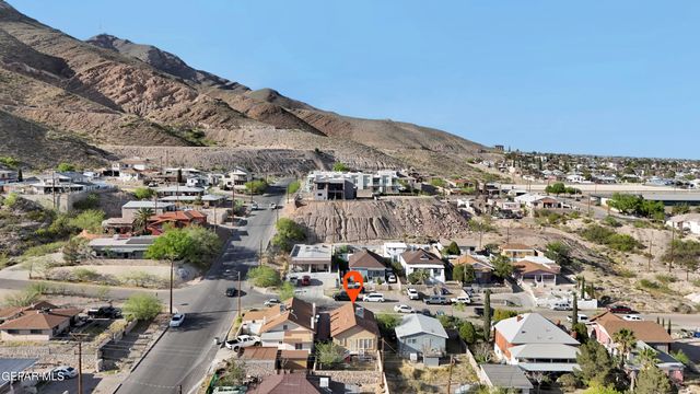 2104 PORTLAND Avenue, El Paso, TX 79930