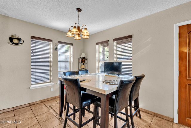 2104 PORTLAND Avenue, El Paso, TX 79930