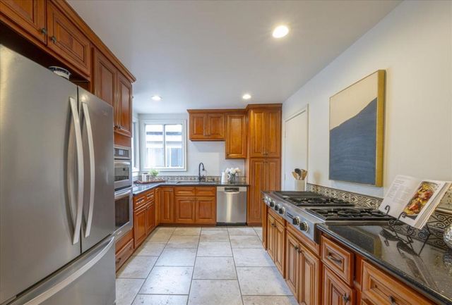 3354 Page Street, Redwood City, CA 94063