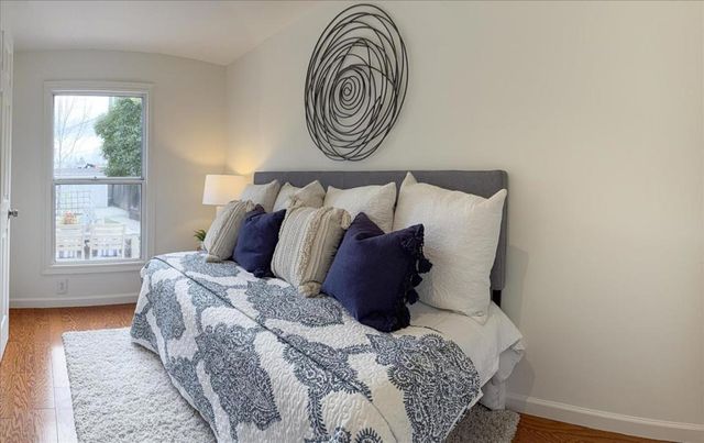 3354 Page Street, Redwood City, CA 94063