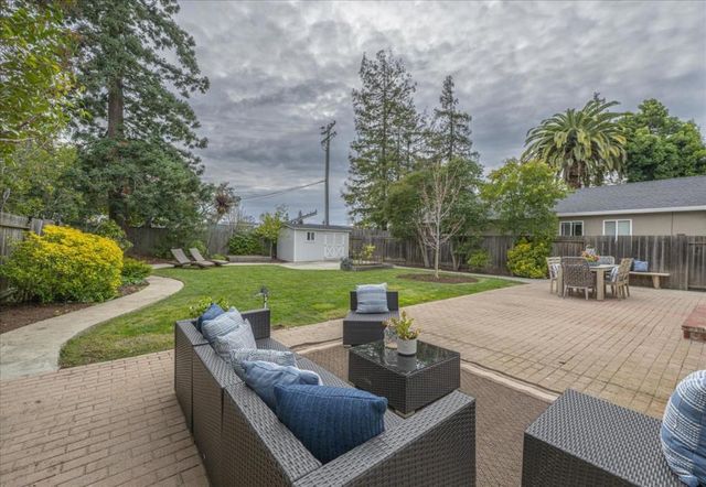 3354 Page Street, Redwood City, CA 94063