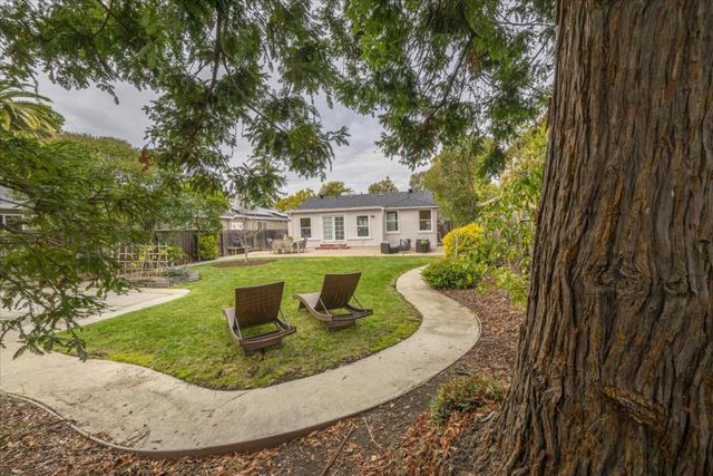 3354 Page Street, Redwood City, CA 94063