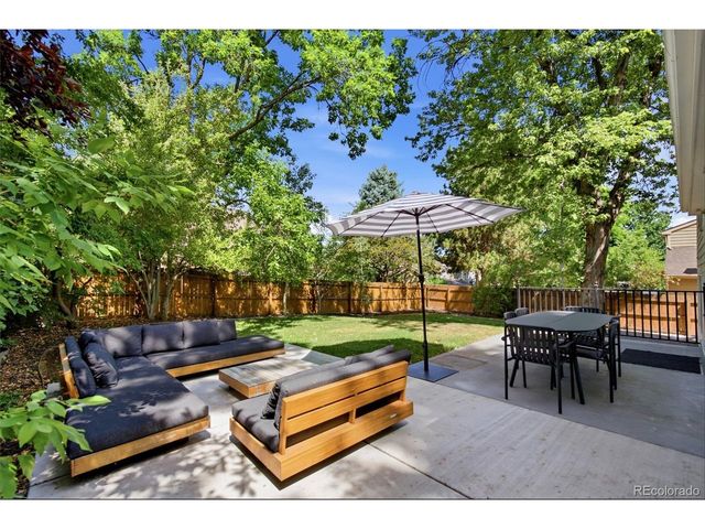 6847 S Magnolia Ct, Centennial, CO 80112