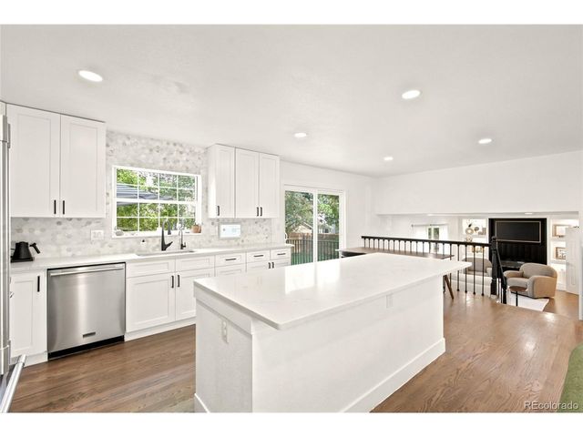 6847 S Magnolia Ct, Centennial, CO 80112
