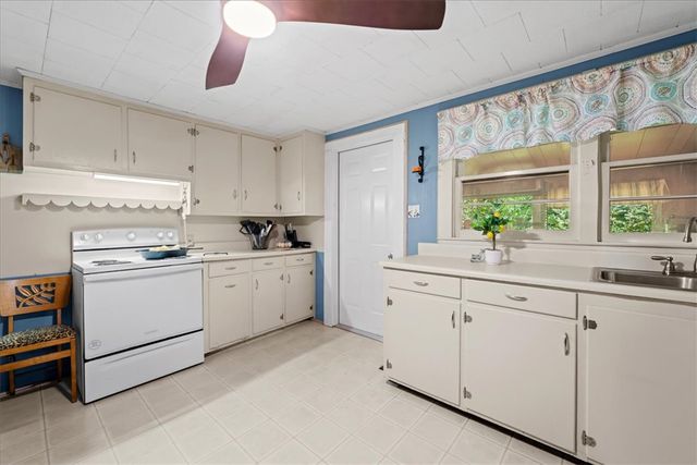 115 Tyler Drive, Salem, SC 29676