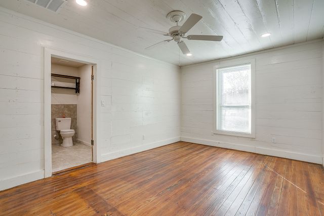 619 W Live Oak Street, Jacksboro, TX 76458