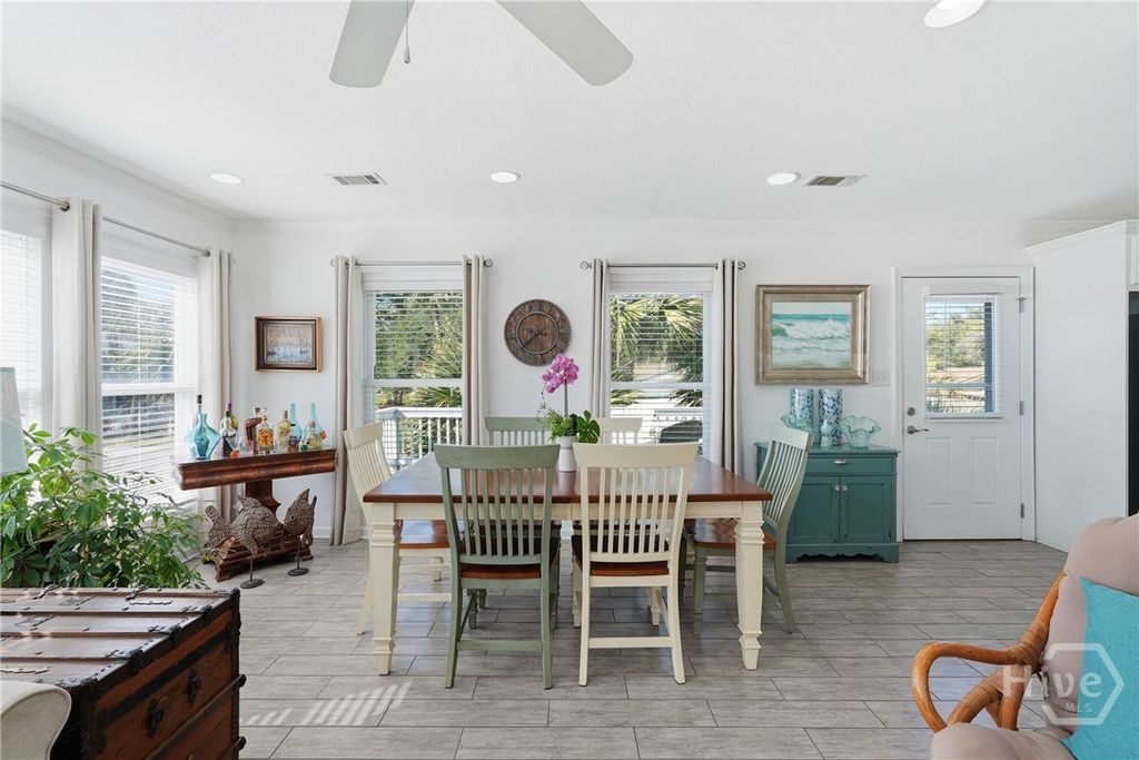 Image 11 of property listing at 207 2nd Avenue, Tybee Island, GA 31328