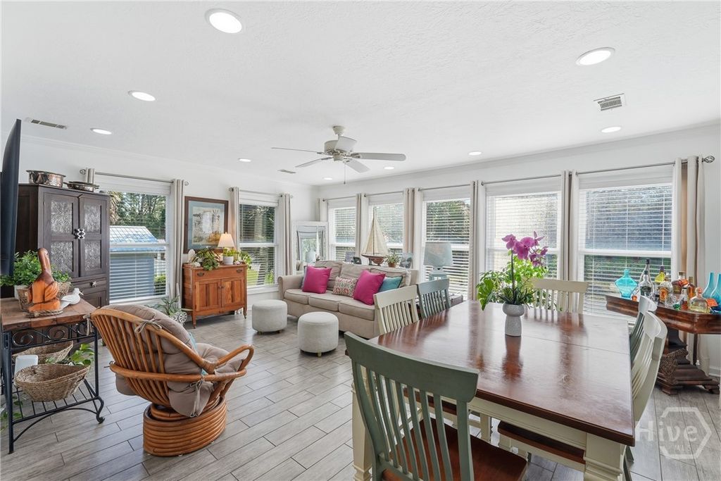 Image 2 of property listing at 207 2nd Avenue, Tybee Island, GA 31328