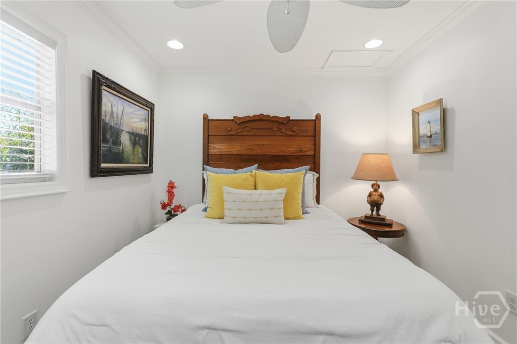 Image 25 of property listing at 207 2nd Avenue, Tybee Island, GA 31328