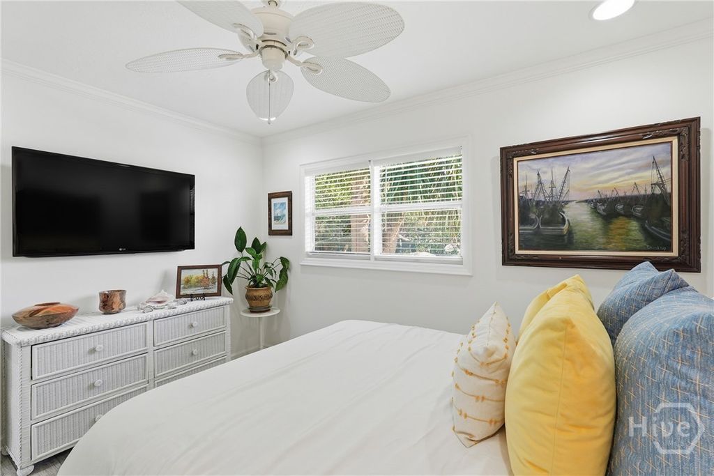 Image 29 of property listing at 207 2nd Avenue, Tybee Island, GA 31328