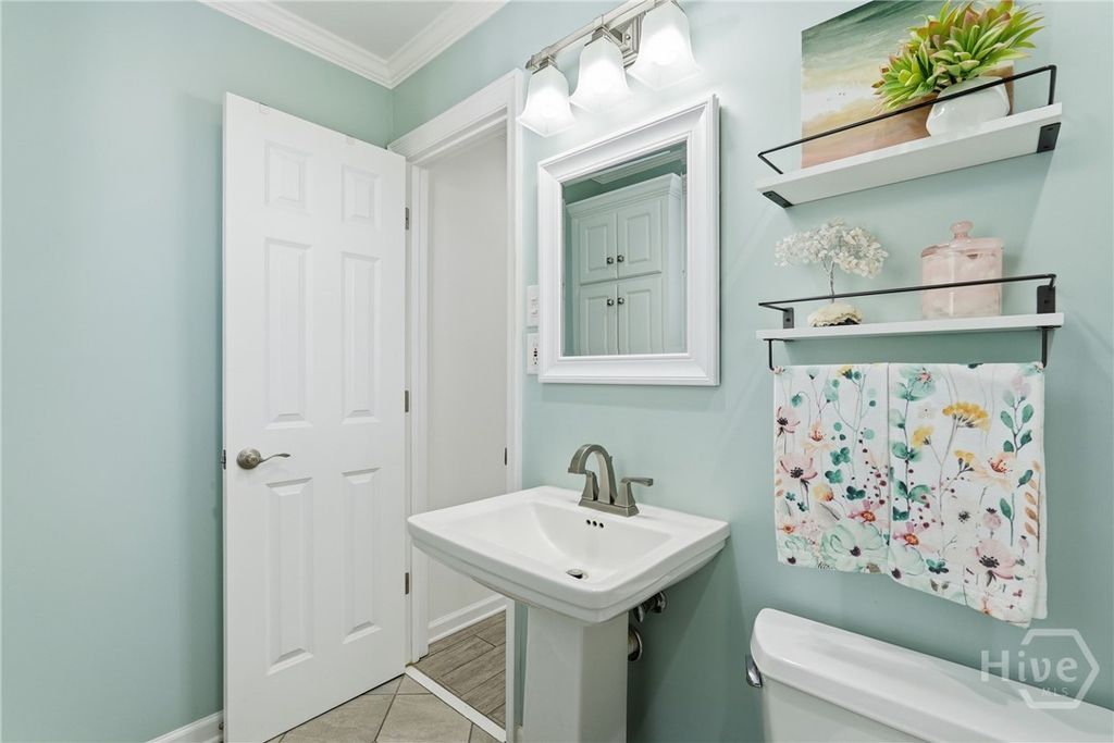 Image 32 of property listing at 207 2nd Avenue, Tybee Island, GA 31328