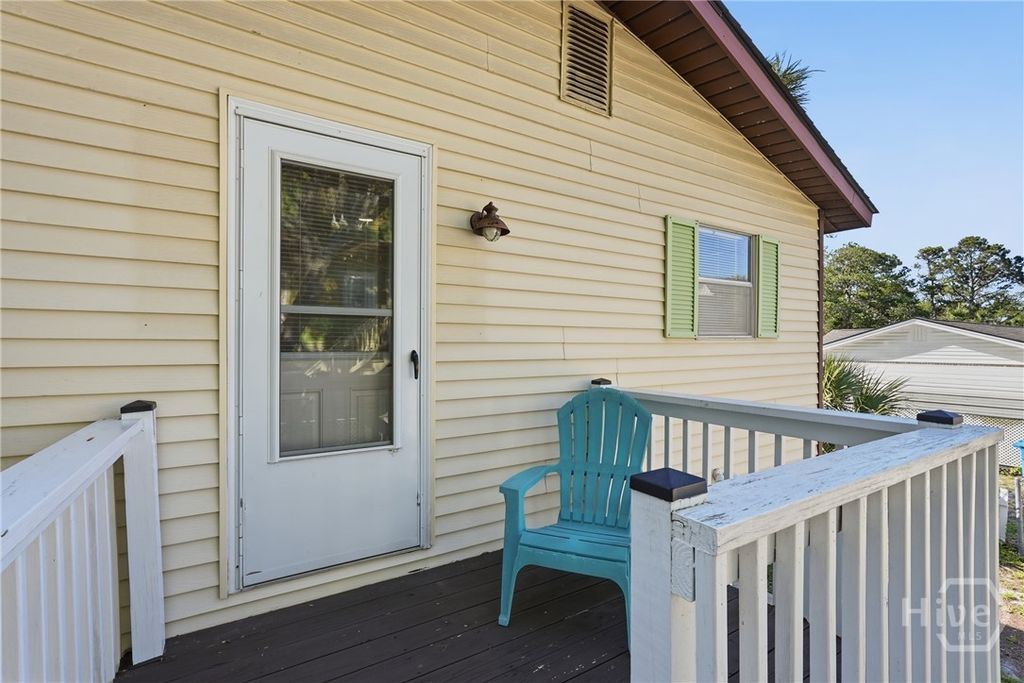 Image 40 of property listing at 207 2nd Avenue, Tybee Island, GA 31328