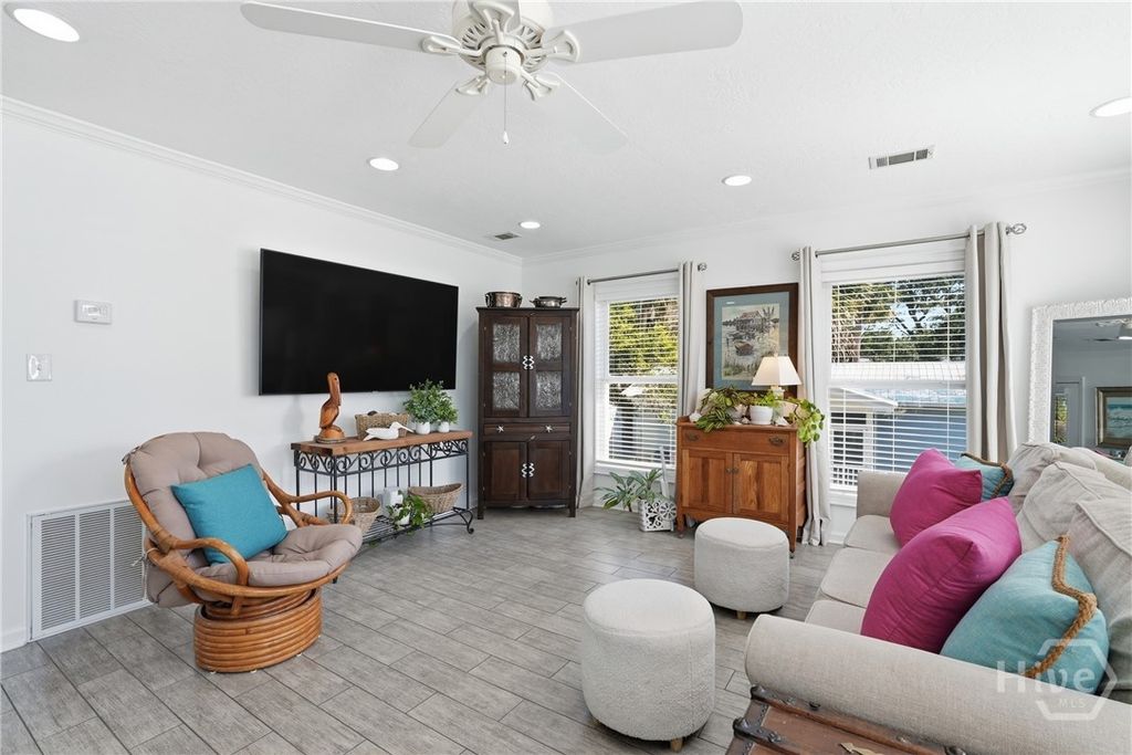 Image 5 of property listing at 207 2nd Avenue, Tybee Island, GA 31328