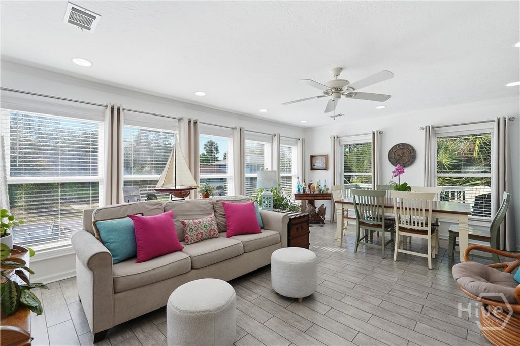Image 8 of property listing at 207 2nd Avenue, Tybee Island, GA 31328