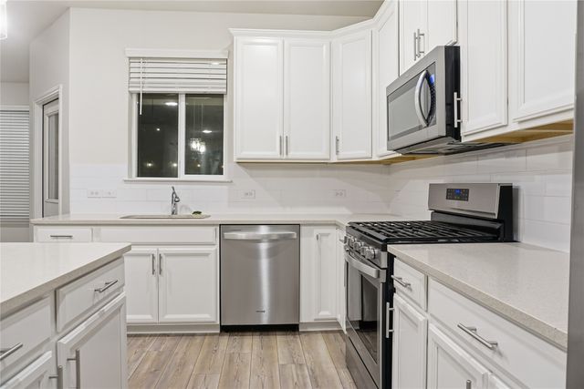 1104 Bluespire Drive, Fort Worth, TX 76131