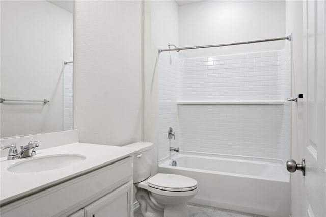 1104 Bluespire Drive, Fort Worth, TX 76131