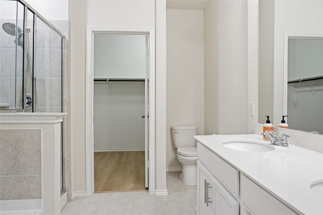 1104 Bluespire Drive, Fort Worth, TX 76131