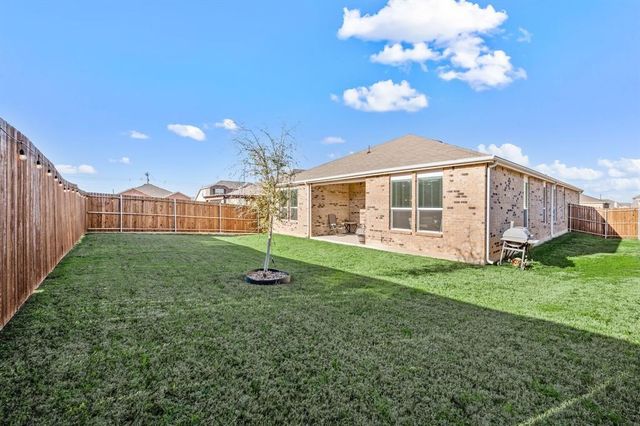 1104 Bluespire Drive, Fort Worth, TX 76131