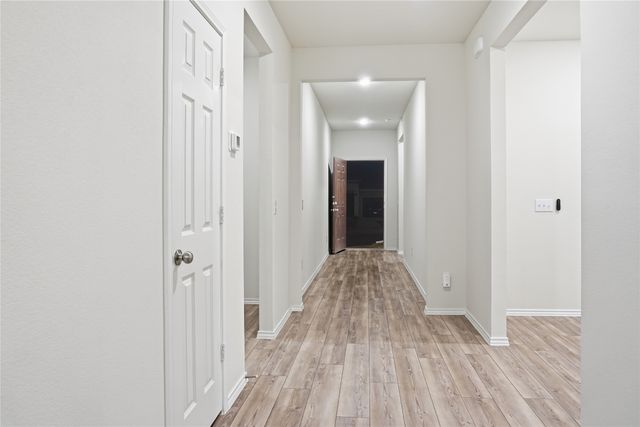 1104 Bluespire Drive, Fort Worth, TX 76131