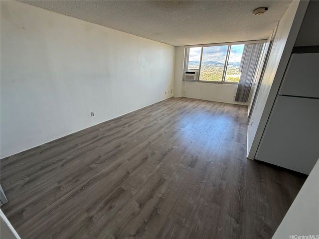 1060 Kamehameha Highway 1704B, Pearl City, HI 96782