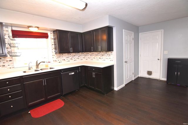 6416 W Franwood Circle, Yorktown, IN 47396