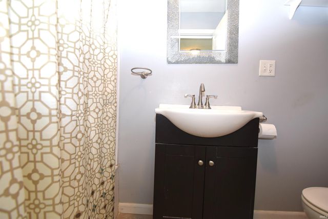 6416 W Franwood Circle, Yorktown, IN 47396