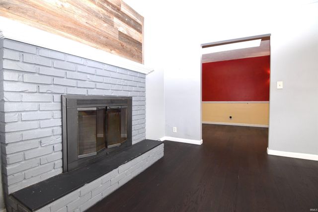 6416 W Franwood Circle, Yorktown, IN 47396