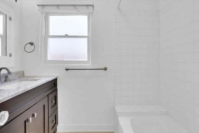 4444 42nd, San Diego, CA 92116