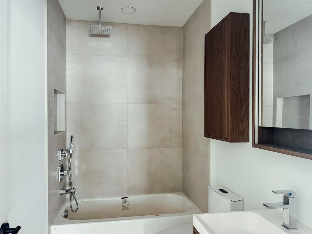 Image 16 of property listing at 2551/2553 21ST STREET S, St Petersburg, FL 33712