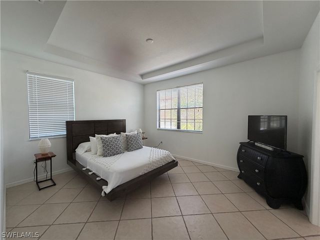 7431 Bristol CIR, Naples, FL 34120