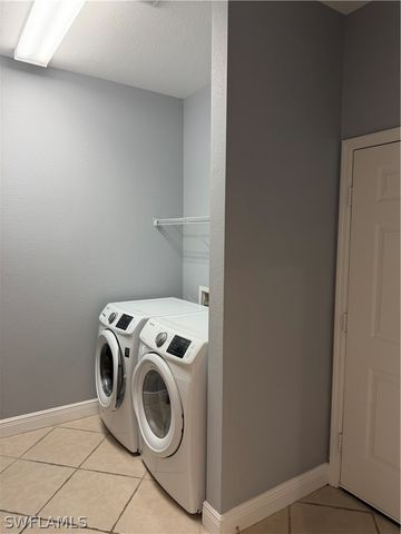 7431 Bristol CIR, Naples, FL 34120