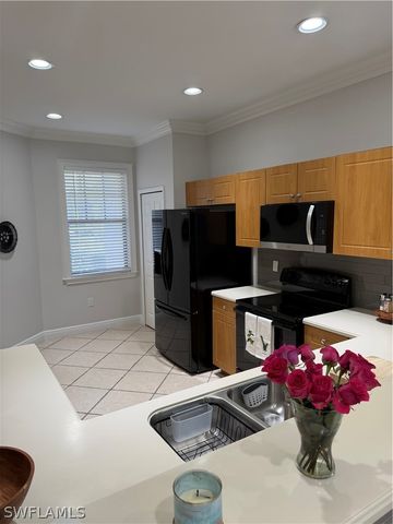 7431 Bristol CIR, Naples, FL 34120