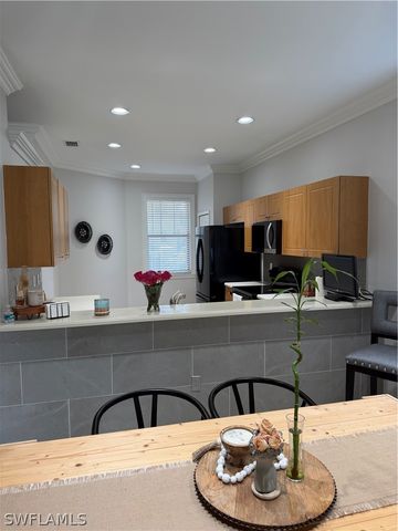 7431 Bristol CIR, Naples, FL 34120