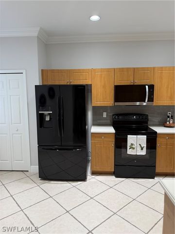 7431 Bristol CIR, Naples, FL 34120