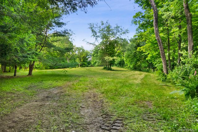 73 Lake Ellis Road, Wingdale, NY 12594