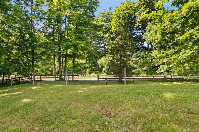 73 Lake Ellis Road, Wingdale, NY 12594