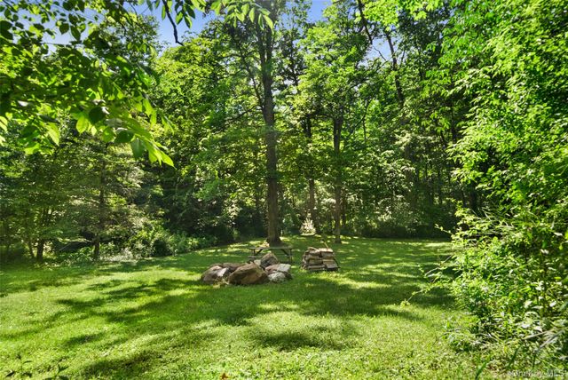 73 Lake Ellis Road, Wingdale, NY 12594