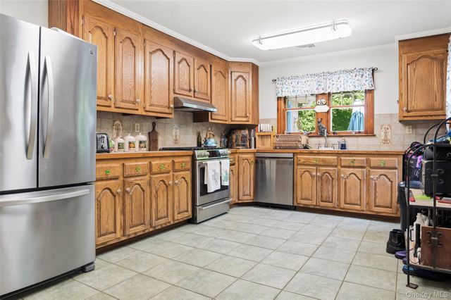 73 Lake Ellis Road, Wingdale, NY 12594