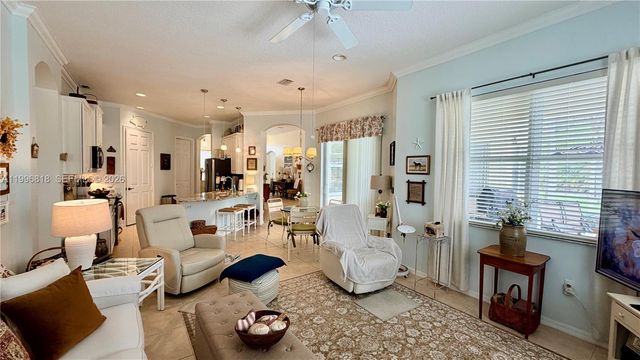 608 SW Chesapeake Ct, Port St. Lucie, FL 34986