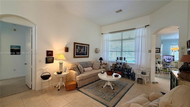 608 SW Chesapeake Ct, Port St. Lucie, FL 34986
