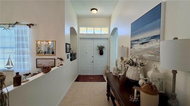 608 SW Chesapeake Ct, Port St. Lucie, FL 34986