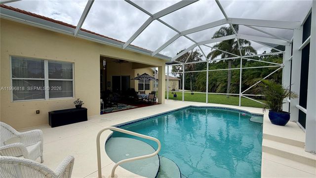 608 SW Chesapeake Ct, Port St. Lucie, FL 34986