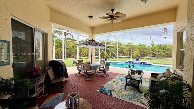 608 SW Chesapeake Ct, Port St. Lucie, FL 34986